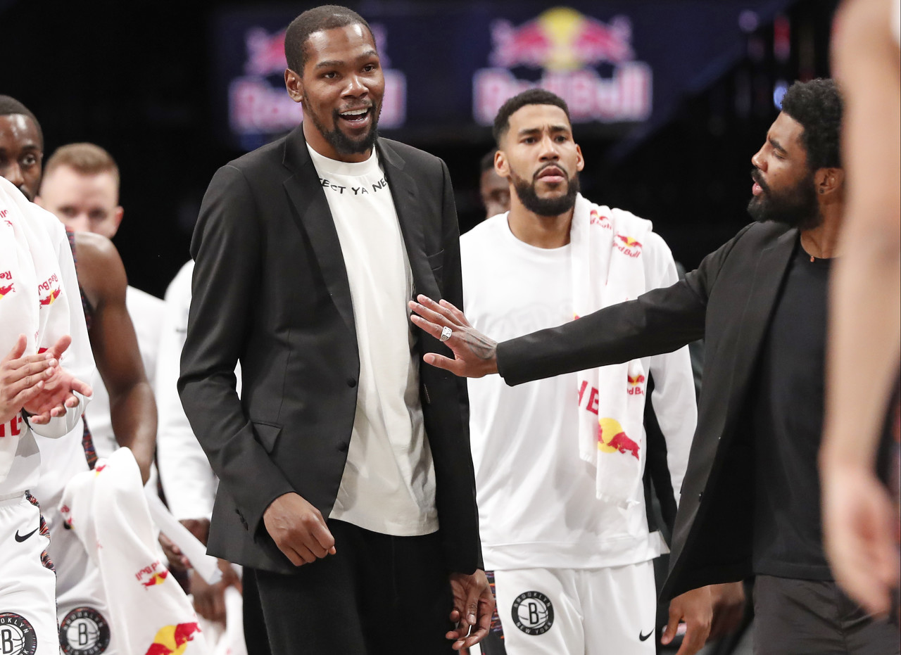 米兰体育 -关于布鲁克林篮网集结日更衣室发声；志在全明星赛名次提升；赛场秩序良好；阵容厚度经受考验的信息