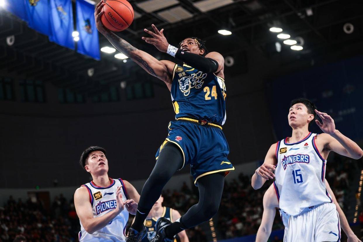 米兰体育 -CBA季后赛赛前走向成谜，广州队伤情更新，气氛紧张，赛季目标并未改变的简单介绍