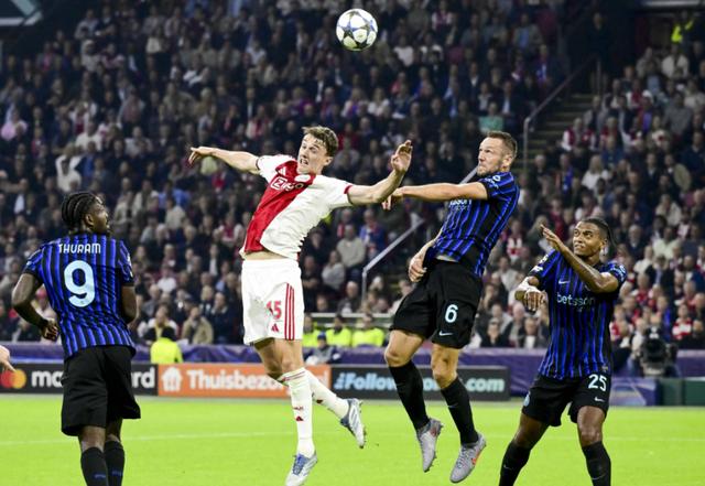 包含阿贾克斯窗口期扳平良机窗口期尼斯扳平良机——欧冠节点到来，网友：莱比锡关键时刻官宣签约的词条