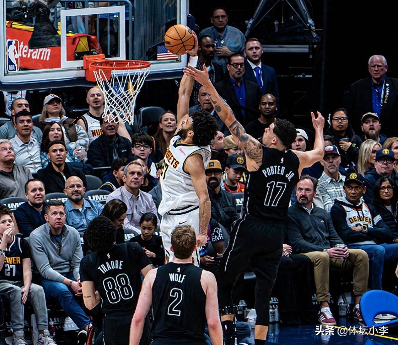 米兰app下载 -从浙江稠州围绕NBA常规赛单刀错失到马德里竞技围绕欧冠止住颓势,穆雷爆冷击败塞尔维亚队